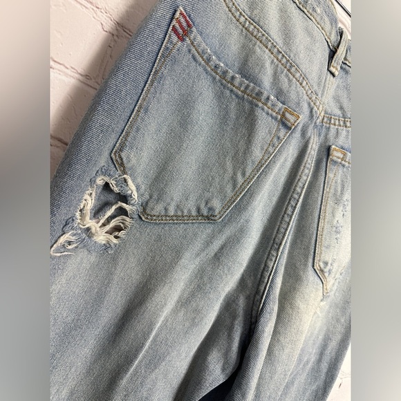 BDG Urban outfitters Womens Mom High Rise Destroyed Distressed jeans, sz 25 - Picture 3 of 5